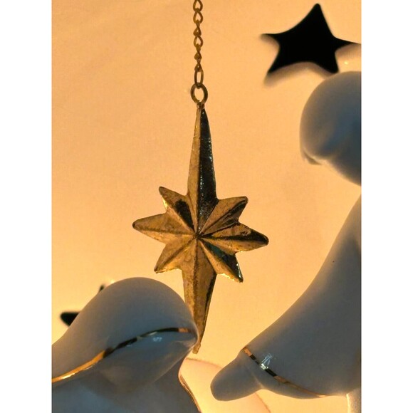 Appletree Design Holy Family Nativity Lighted Globe 7-1/4-Inch Tall w/Cord 2005 - Picture 14 of 16